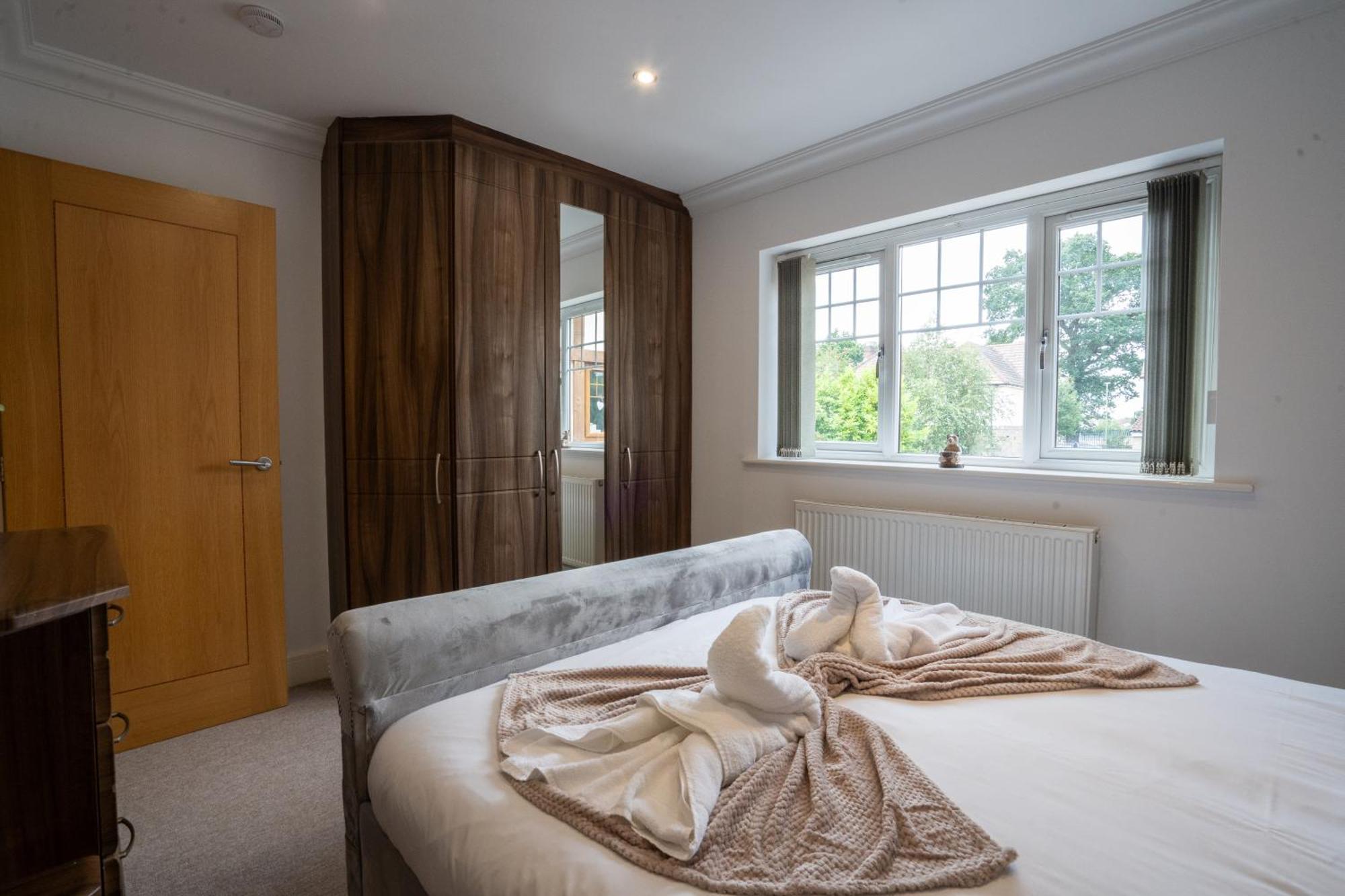 Vila Emirates House, Luxe 5 Bed, With King Sized Beds, Next To Aiport & Nec, Jlr 5 Mins Marston Green Exteriér fotografie