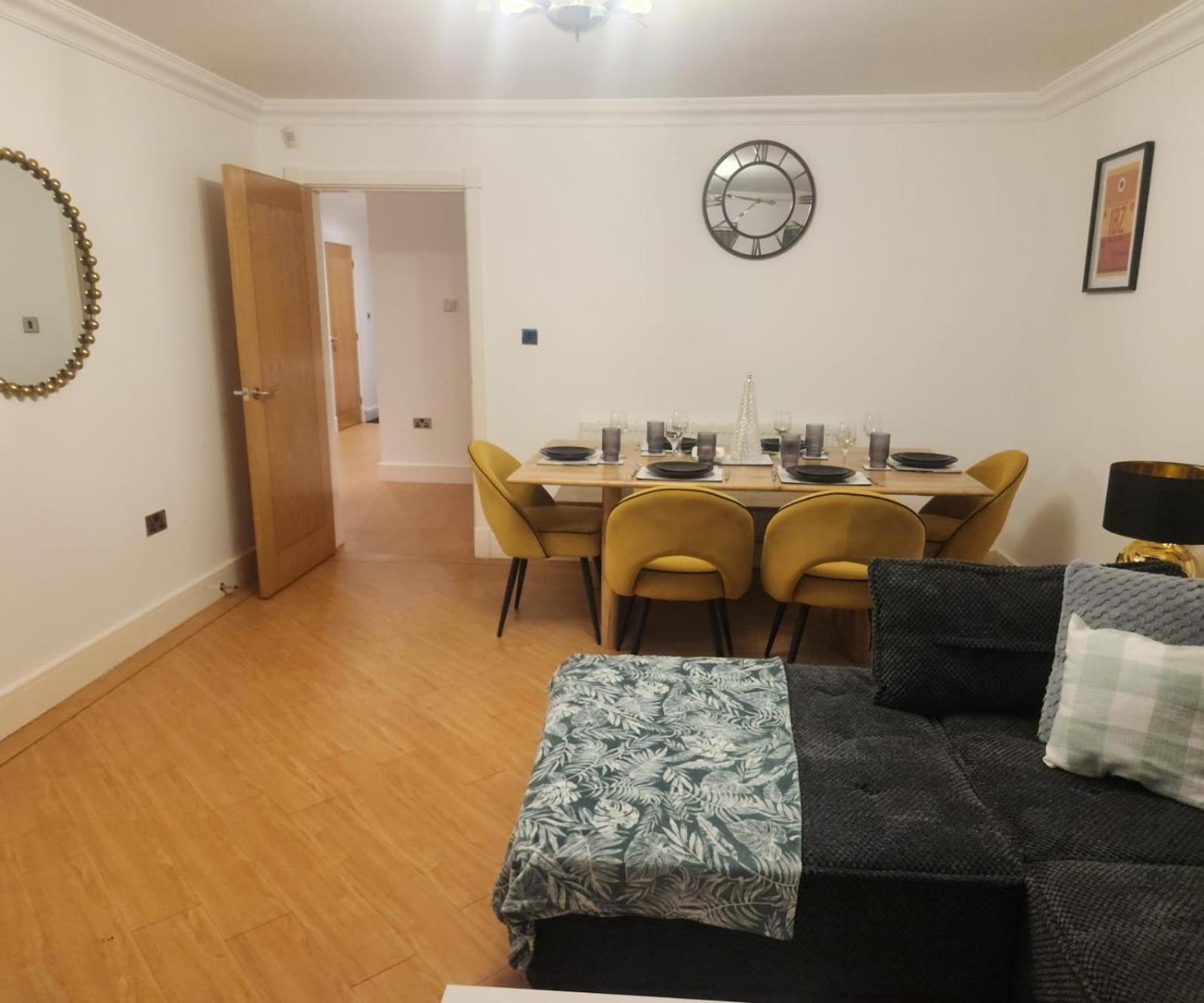 Vila Emirates House, Luxe 5 Bed, With King Sized Beds, Next To Aiport & Nec, Jlr 5 Mins Marston Green Exteriér fotografie